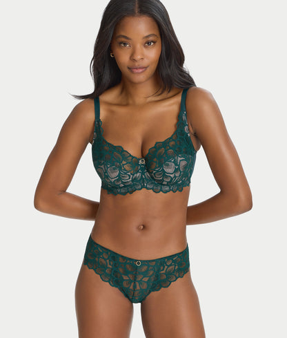 Allure Brief