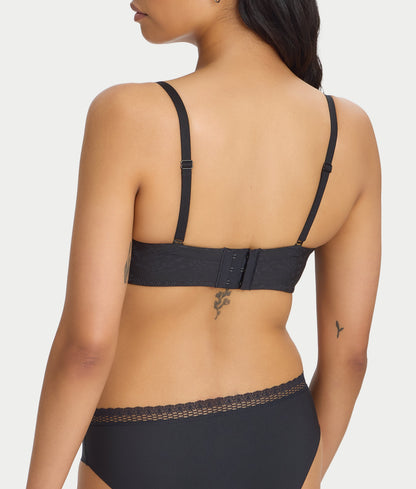 Comfort Chic Strapless Bra