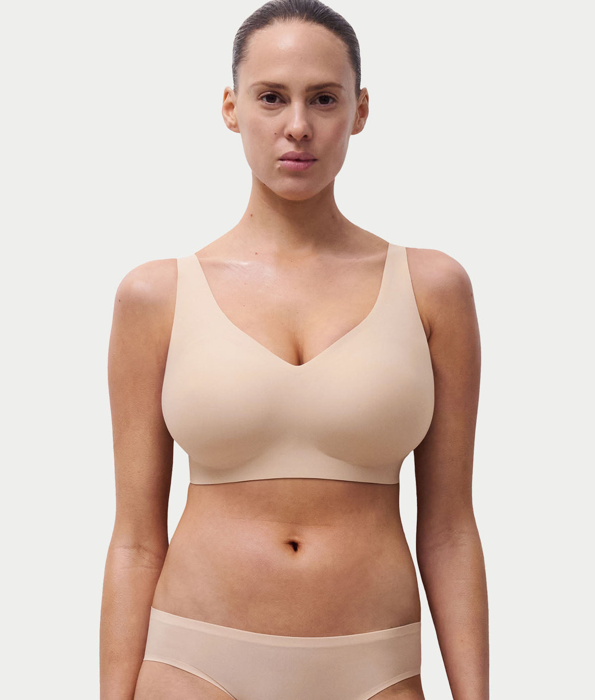SoftStretch Power V-Neck Wire-Free Bra