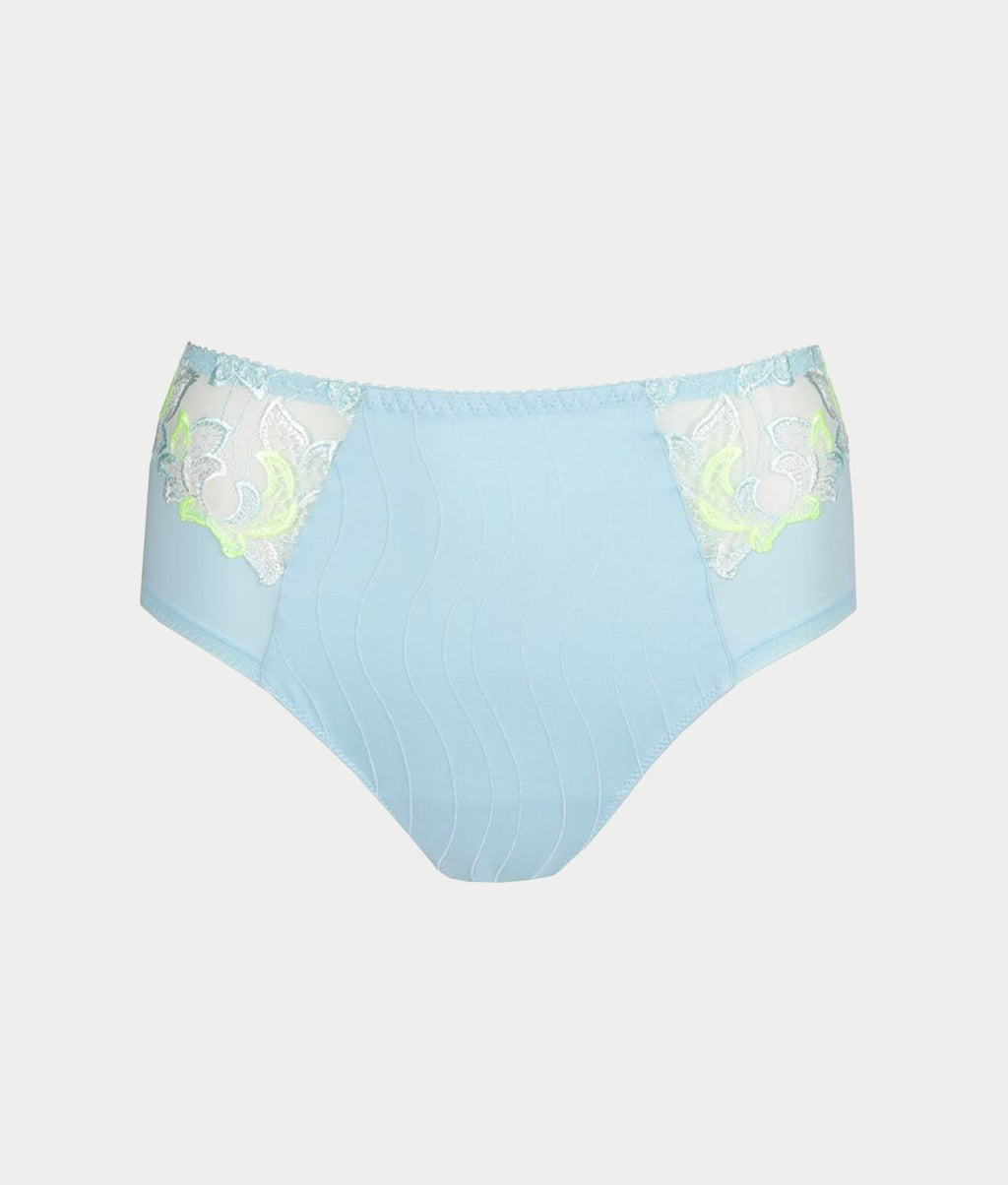 Deauville Brief