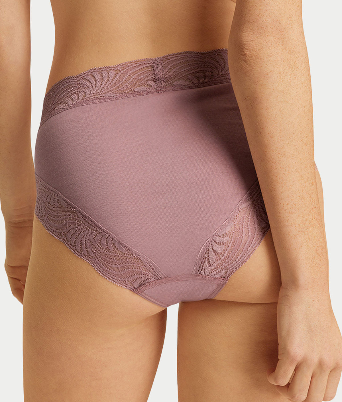 Cotton Delight Hi-Cut Brief