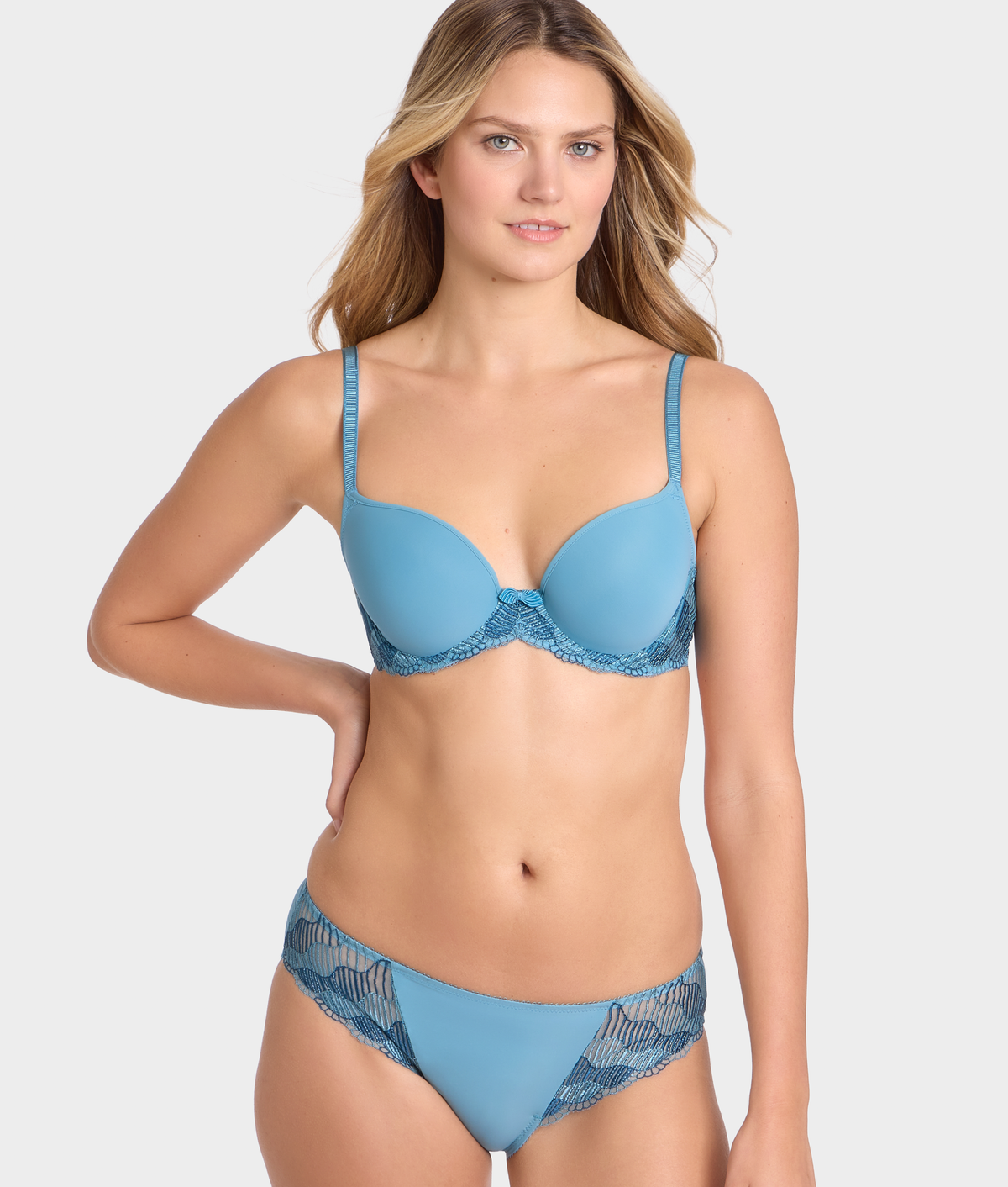 La Femme Bikini