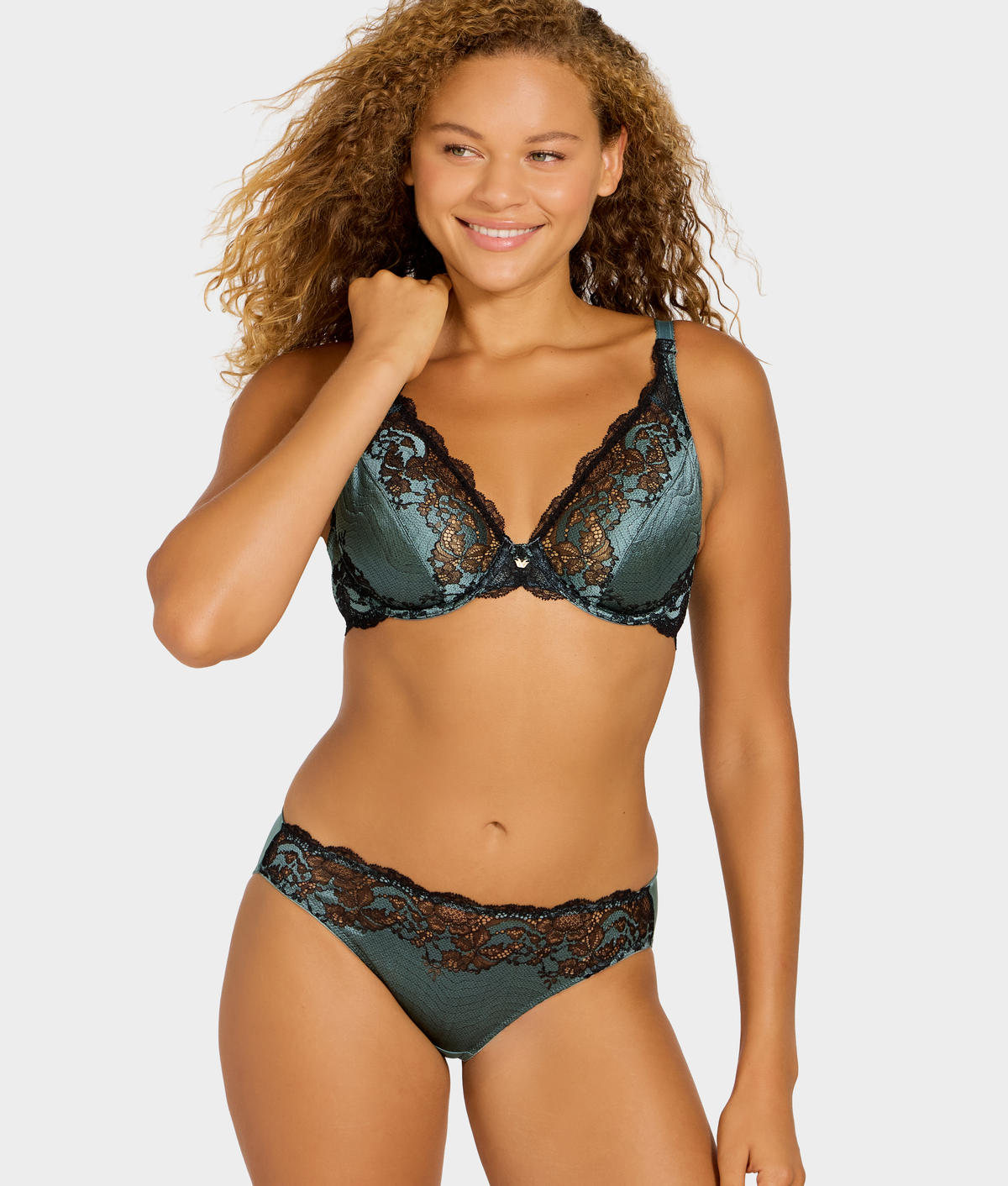 Modern Affair Plunge Bra