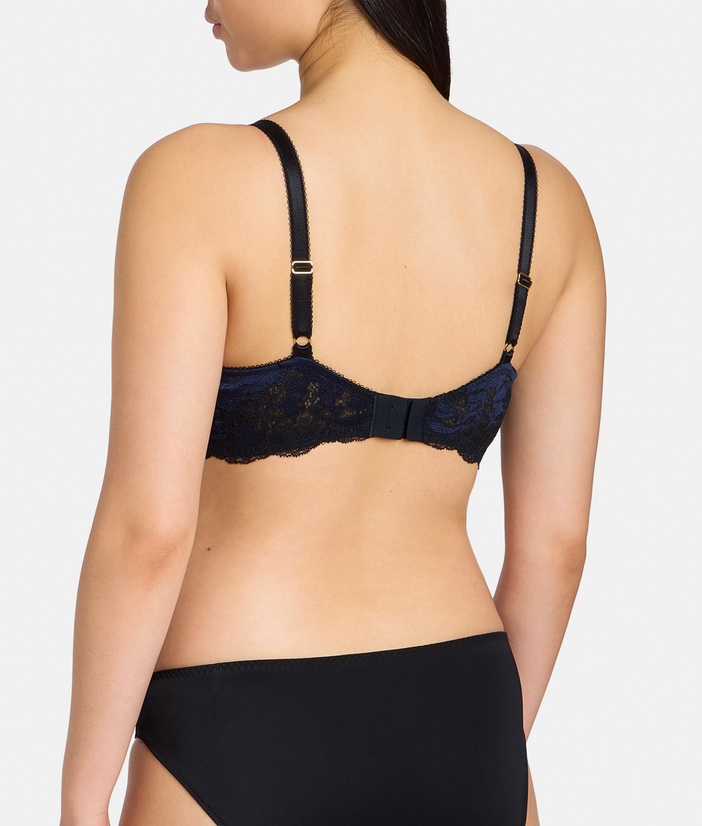 Modern Affair Plunge Bra
