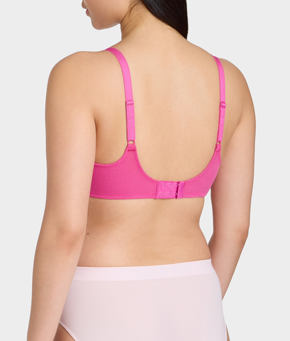 Visual Effects Minimizer Bra