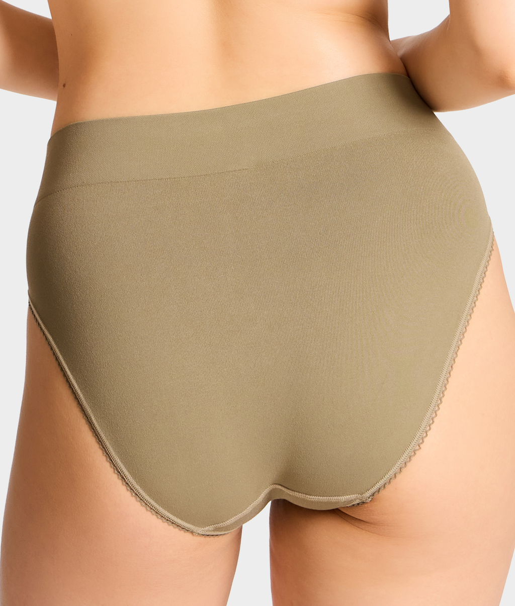 Feeling Flexible Hi-Cut Brief