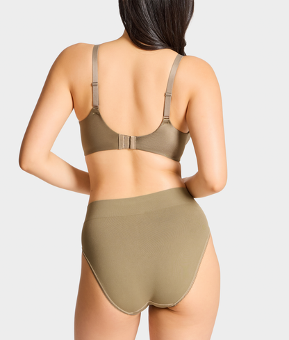 Feeling Flexible Hi-Cut Brief