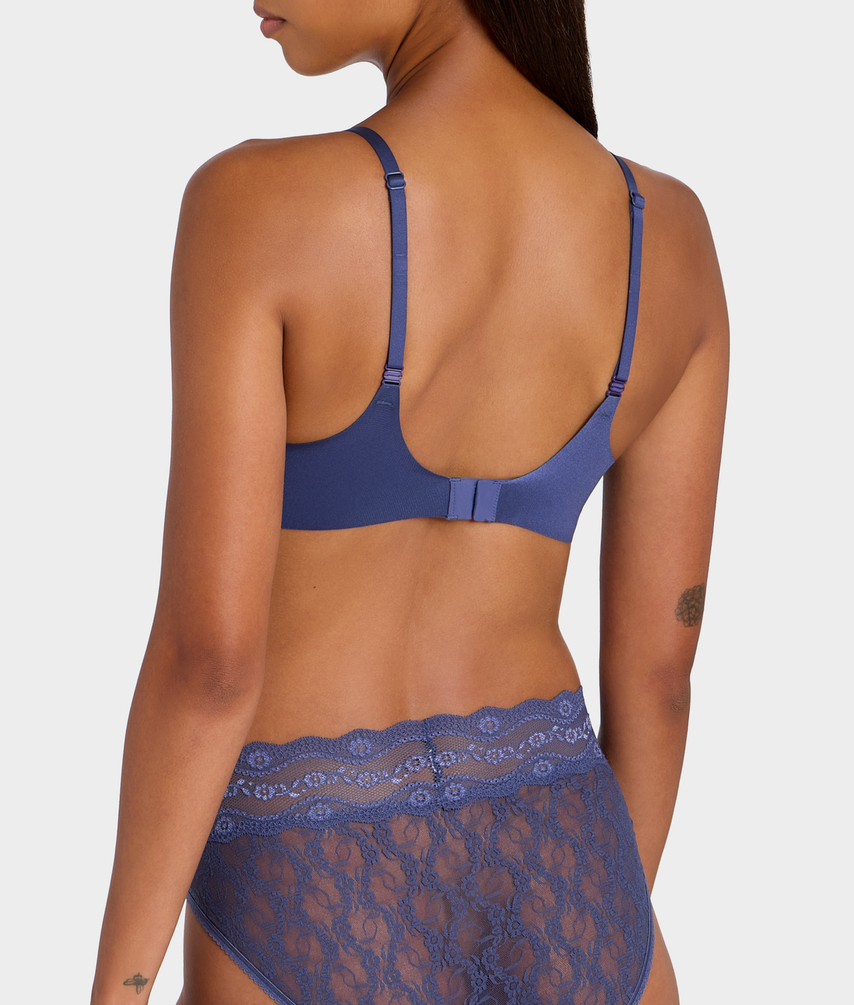 Spotlight Wire-Free Contour Bra
