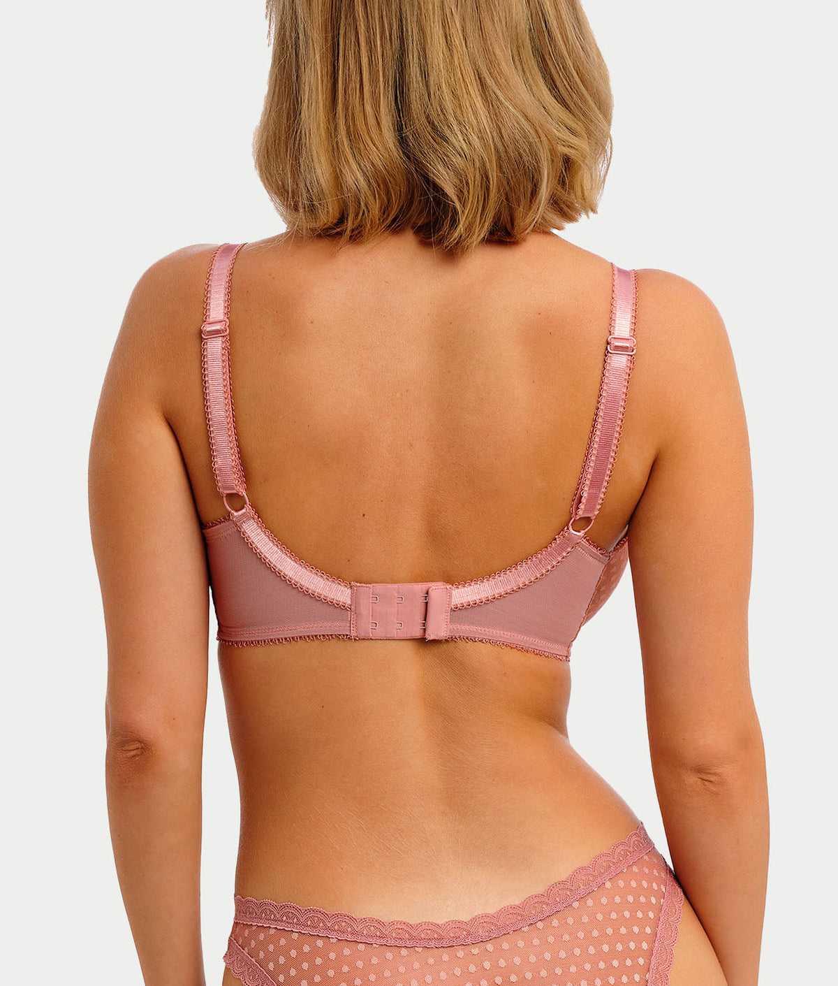 Spot-Light Plunge Bra