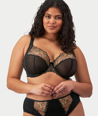 Black / Almond