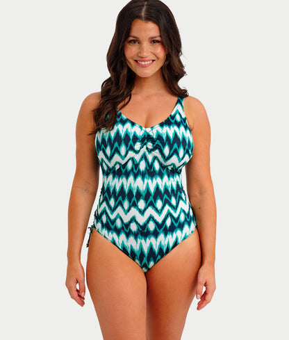 Sabana V-Neck Underwire One-Piece Swimsuit