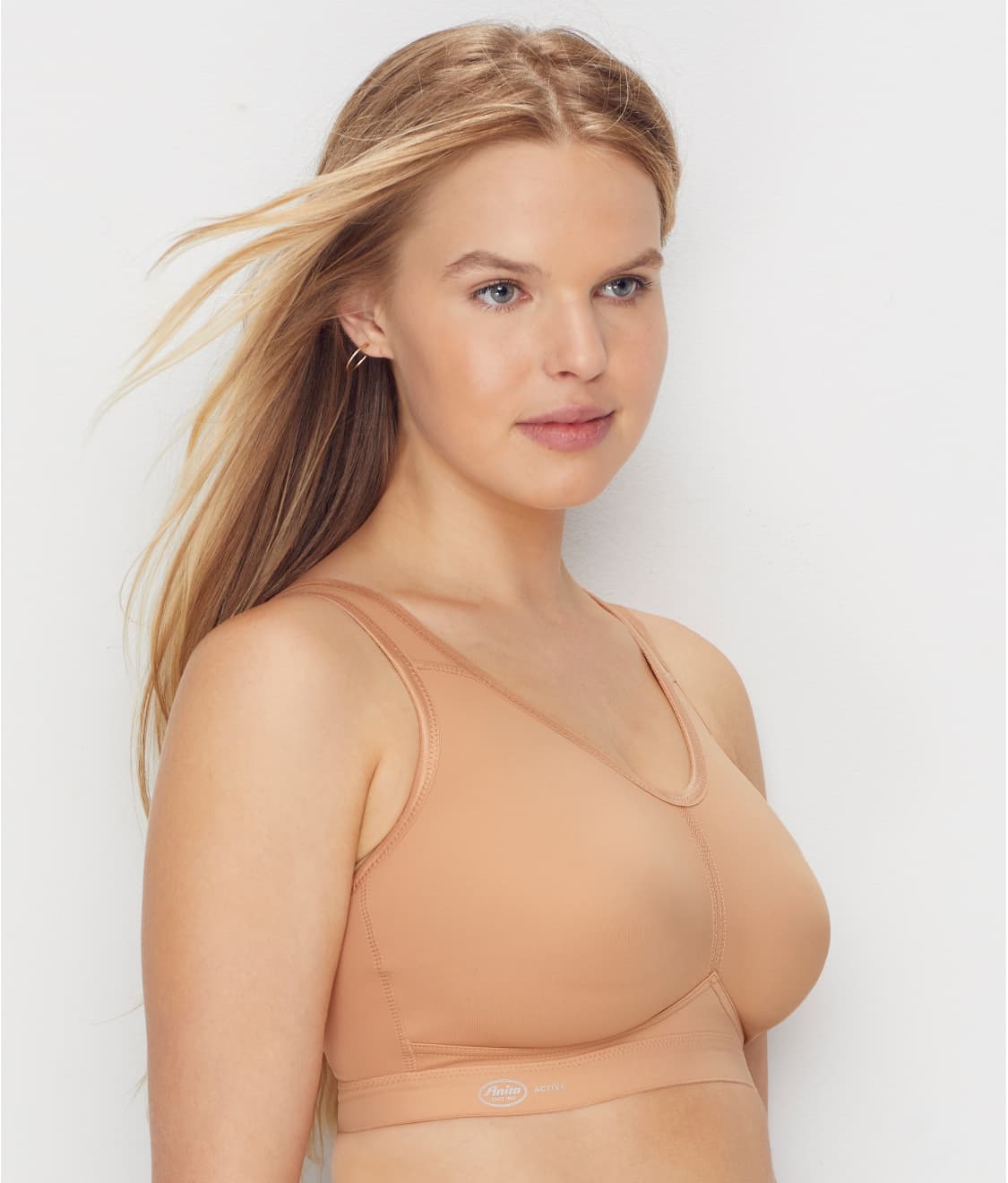 Active Light and Firm Wire-Free Sports Bra