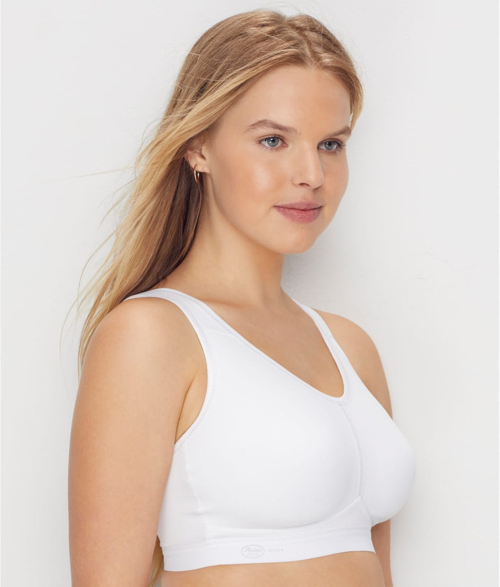 Active Light and Firm Wire-Free Sports Bra