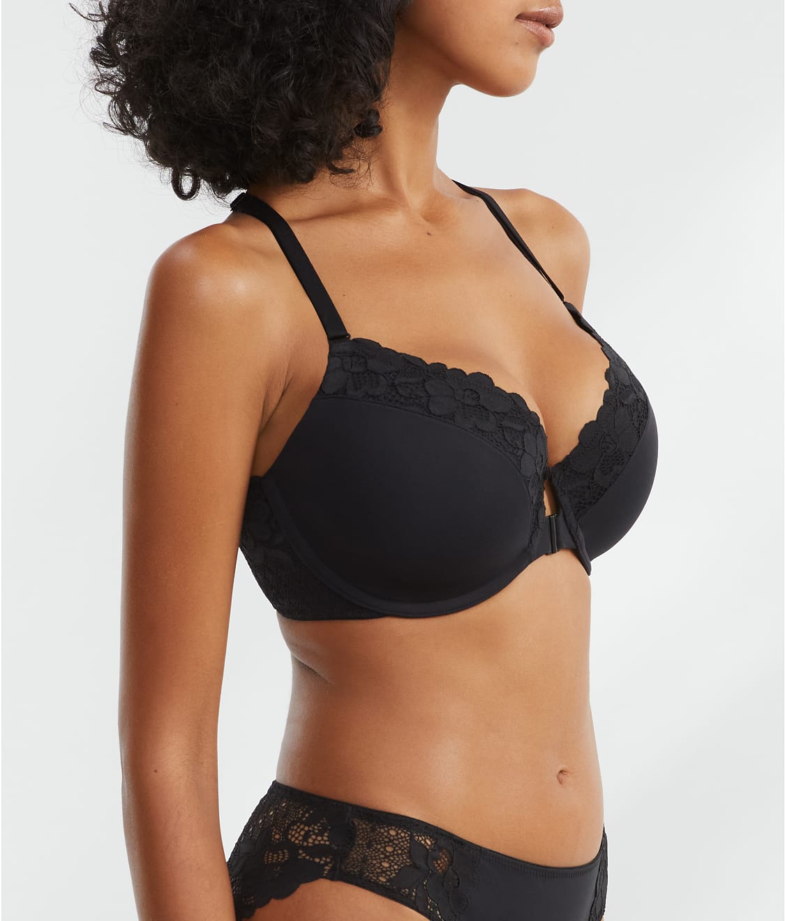 The Effortless Front-Close Lace Bra