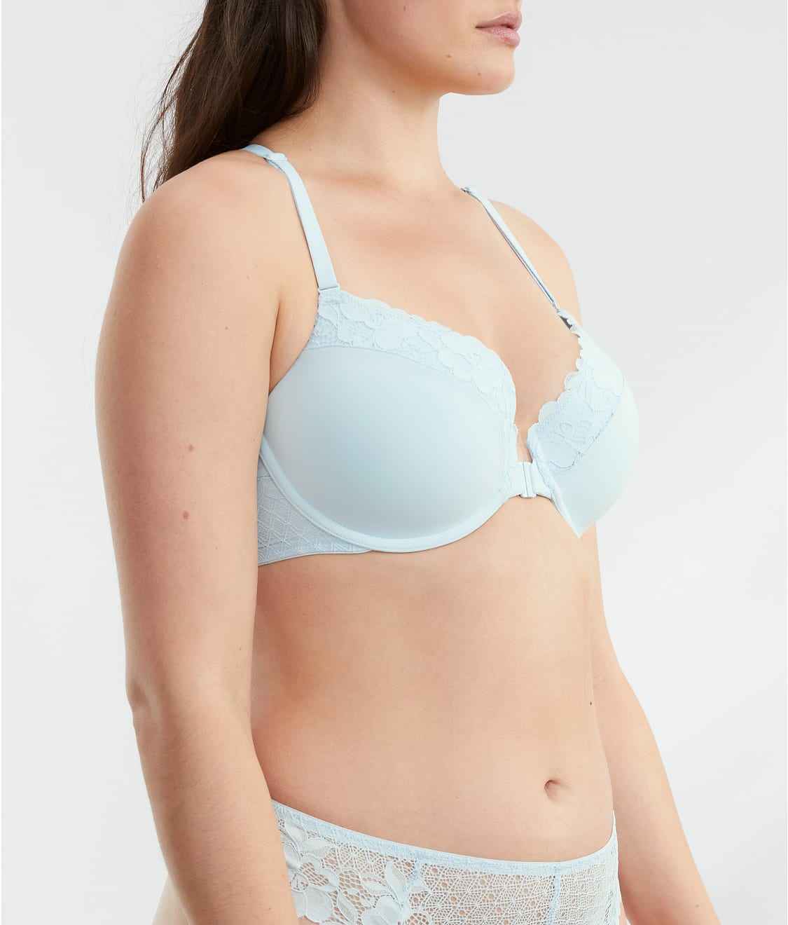 The Effortless Front-Close Lace Bra