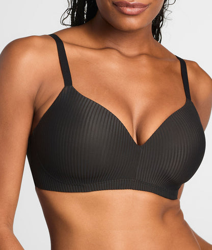 The Favorite Wire-Free Smoothing T-Shirt Bra