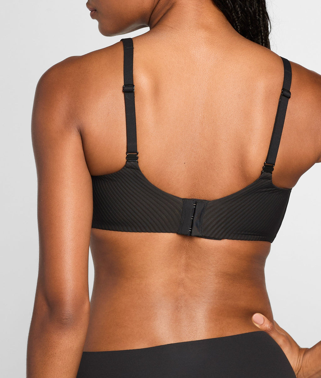 The Favorite Wire-Free Smoothing T-Shirt Bra