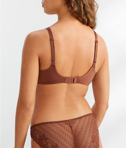 The Favorite Wire-Free Smoothing T-Shirt Bra