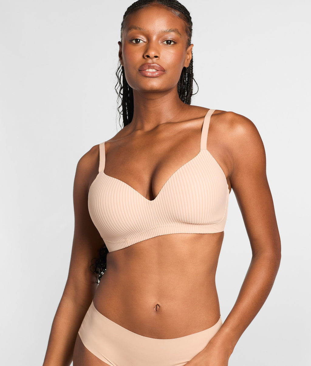 The Favorite Wire-Free Smoothing T-Shirt Bra