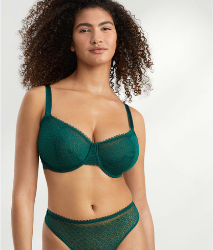 The Push-Up Without Padding Bra