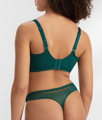 The Push-Up Without Padding Bra