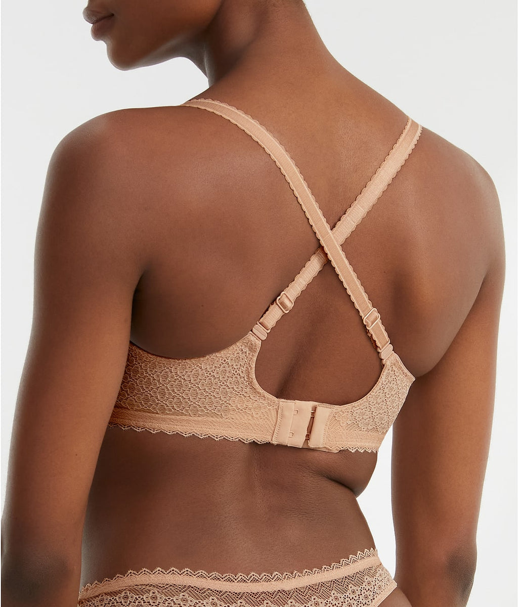 The Push-Up Without Padding Bra