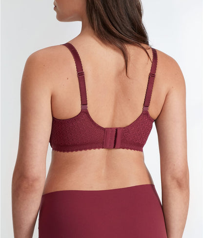 The Push-Up Without Padding Bra