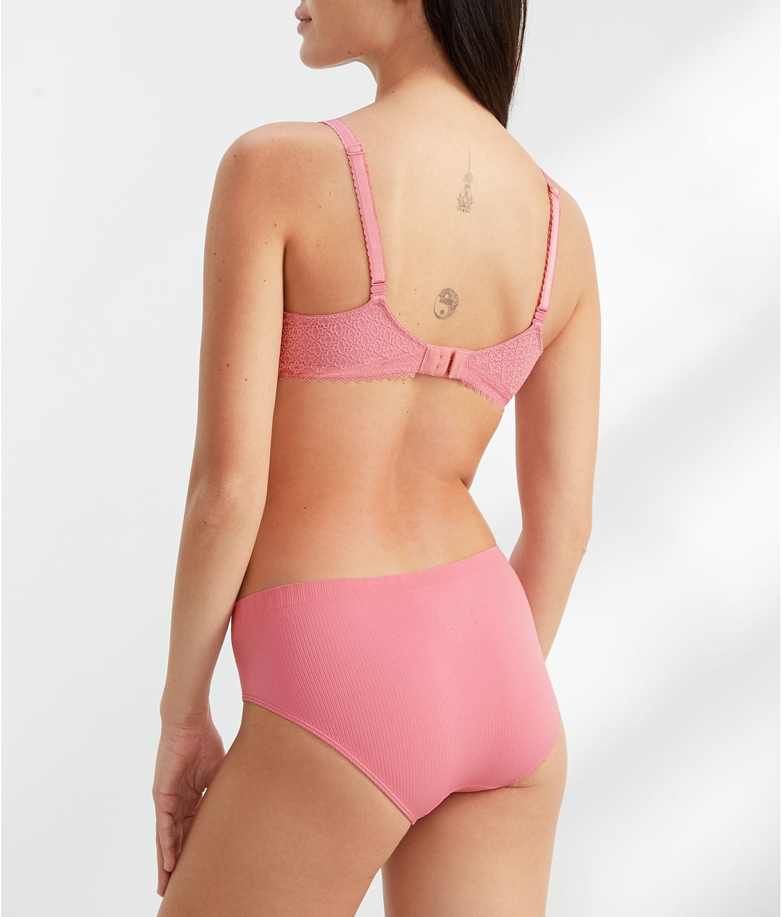 The Easy Everyday Seamless Hipster