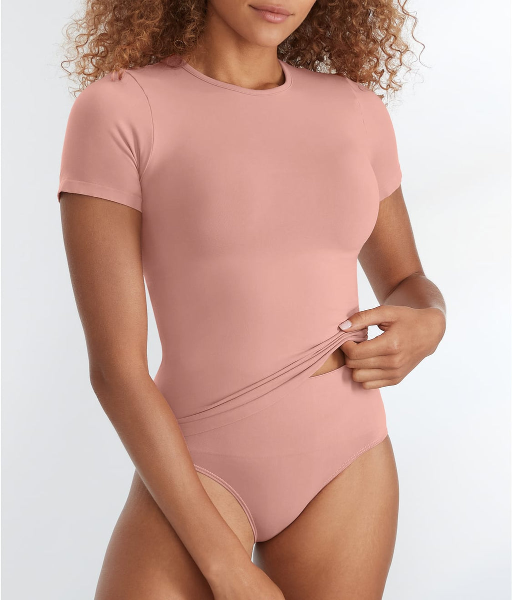 The Smoothing Seamless T-Shirt