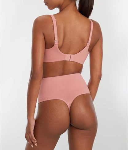 The Smoothing Seamless Thong