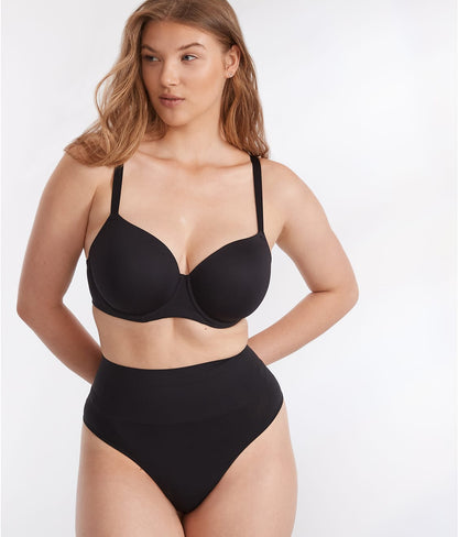 The Smoothing Seamless Thong