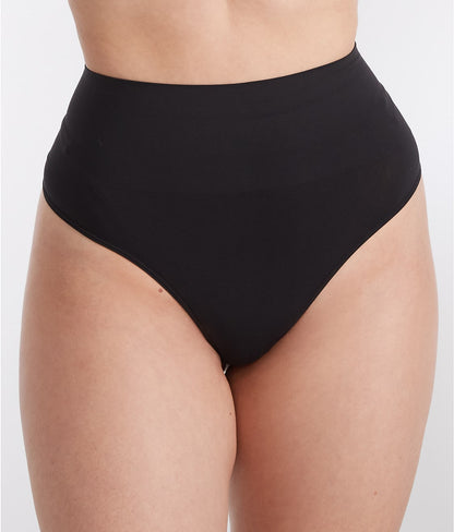 The Smoothing Seamless Thong