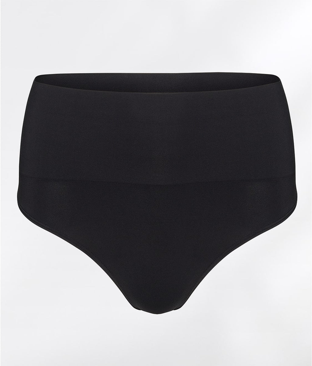 The Smoothing Seamless Thong