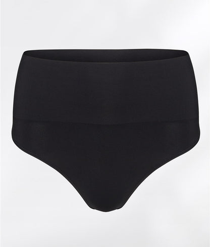 The Smoothing Seamless Thong