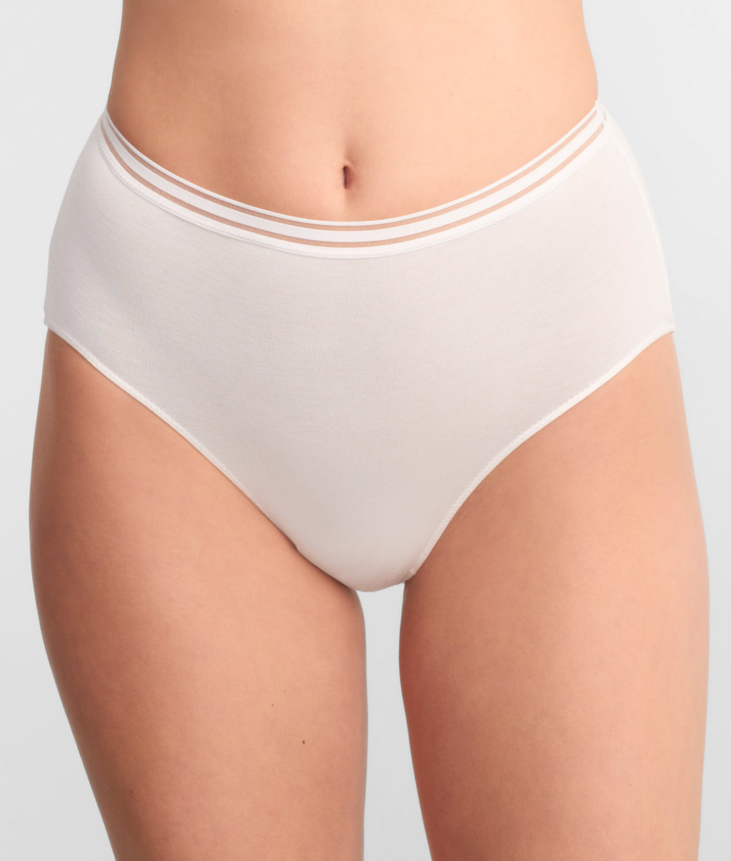 The Modal High-Leg Brief