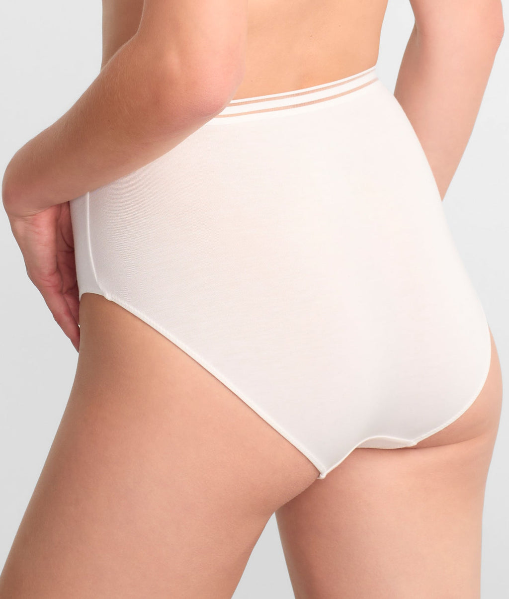 The Modal High-Leg Brief