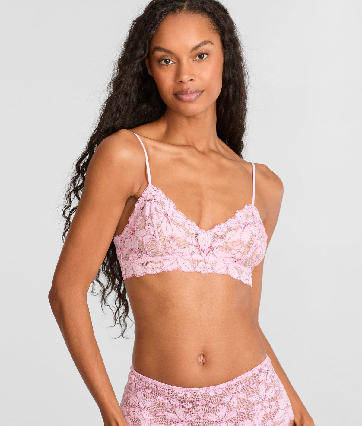 Feeling Famous Bralette
