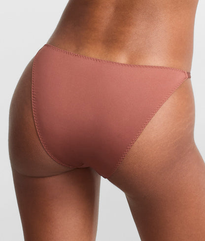 Spotlight Hi-Kini