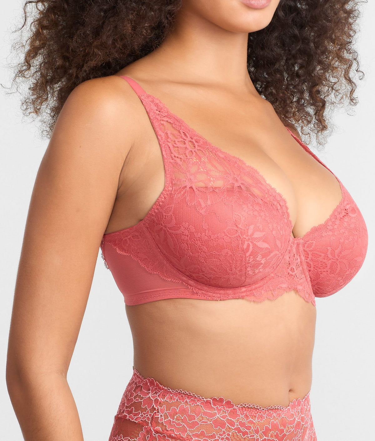 Lightly Lined Lace Plunge Bra
