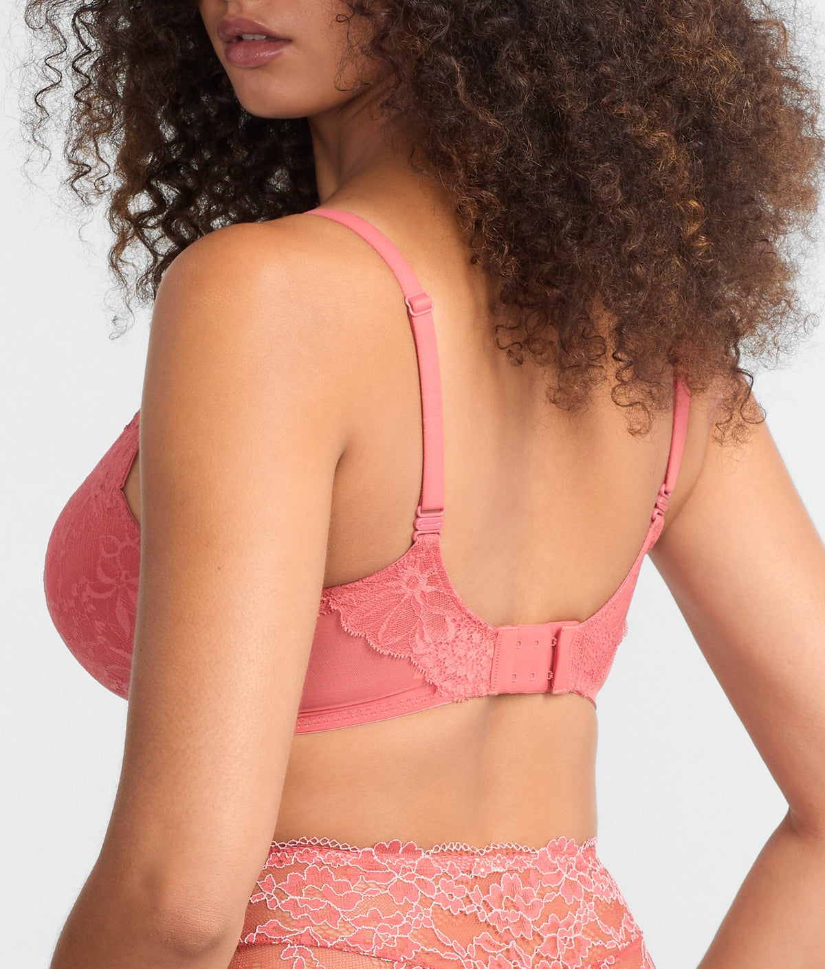 Lightly Lined Lace Plunge Bra