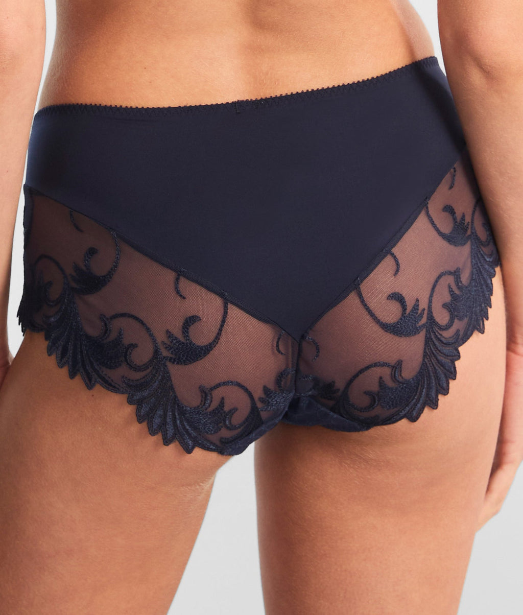 Thalia Brief