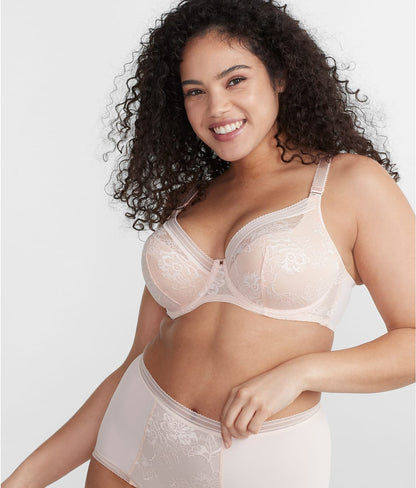 Fusion Lace Padded Plunge Bra