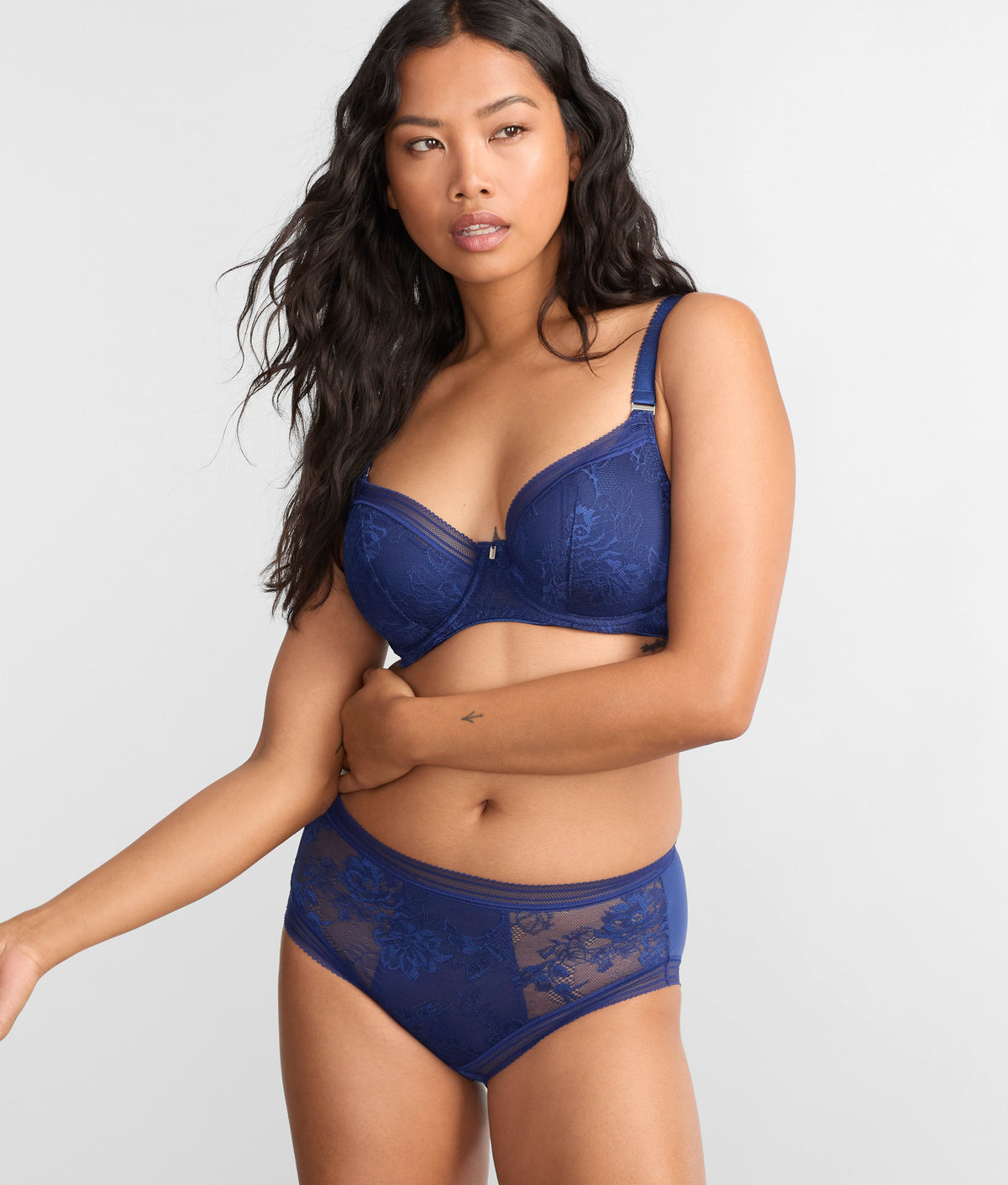 Fusion Lace Padded Plunge Bra