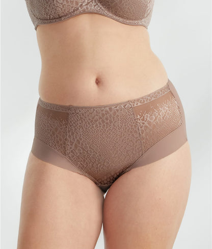 Envisage High-Waist Smoothing Brief
