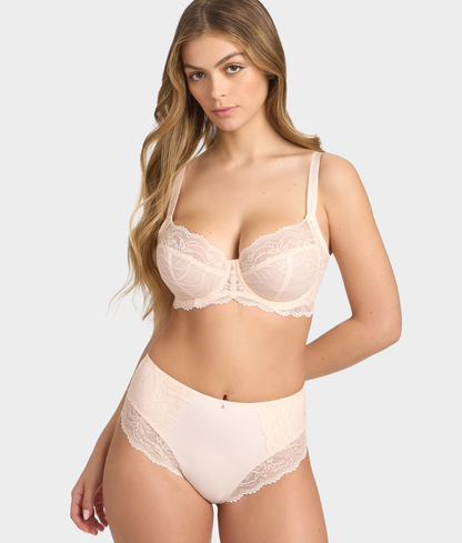 Cesile Full Brief
