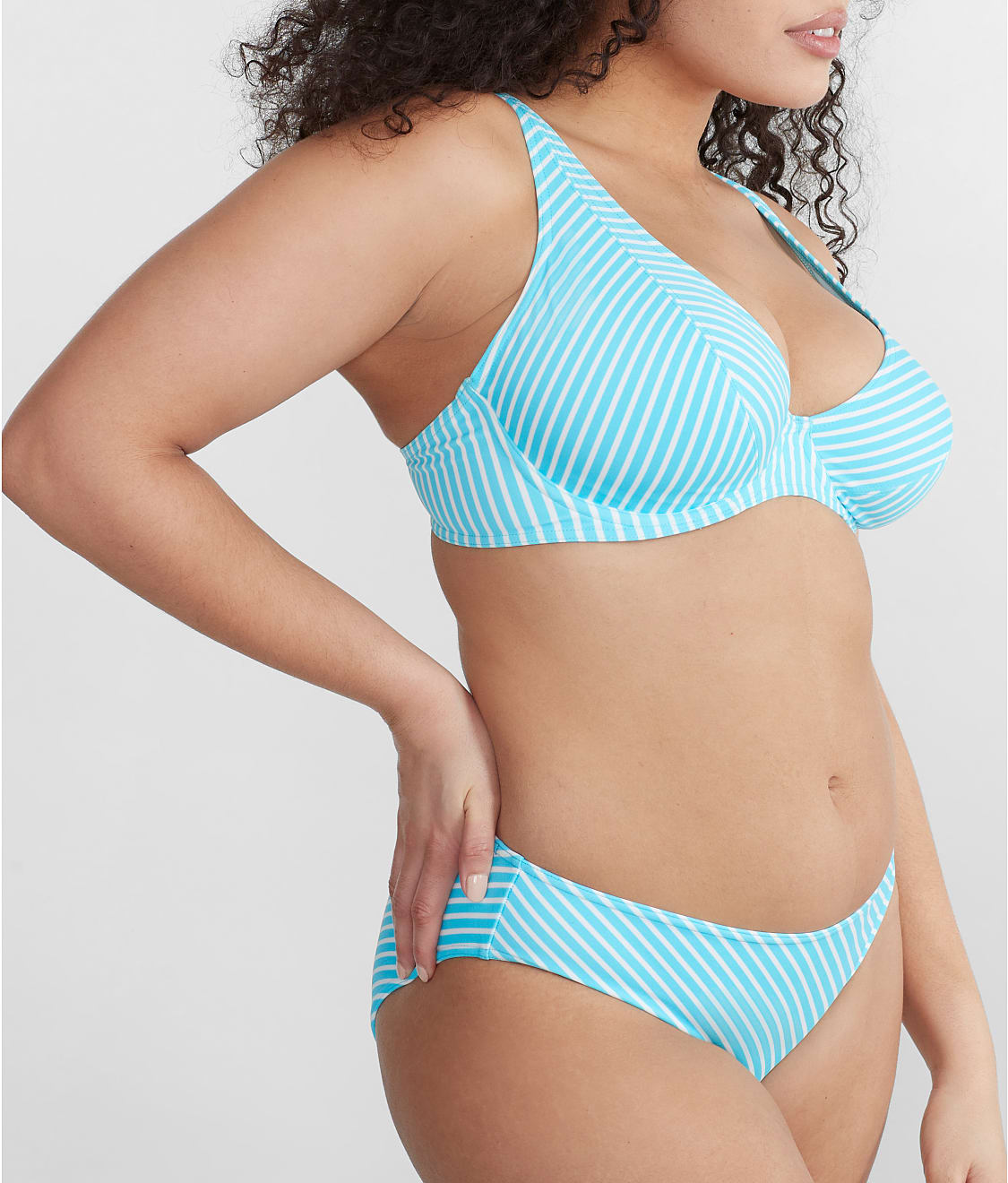 Jewel Cove Ruffled Bikini Top