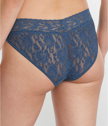 Signature Lace V-Kini