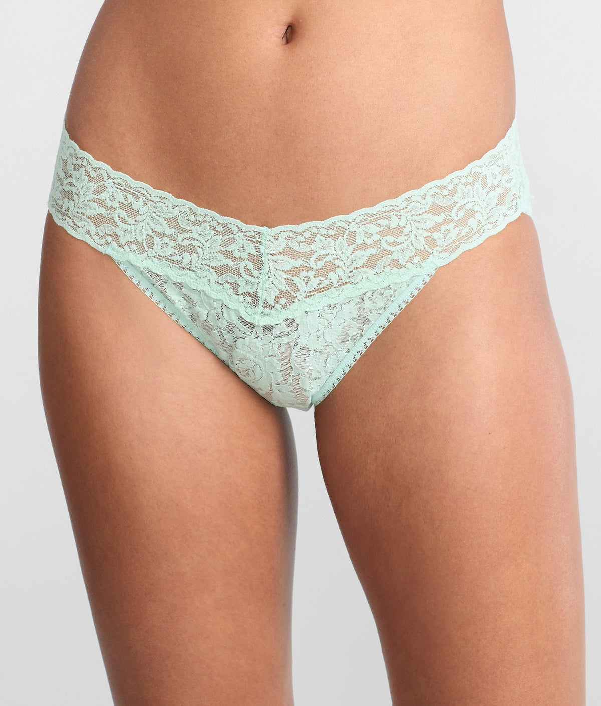 Signature Lace V-Kini