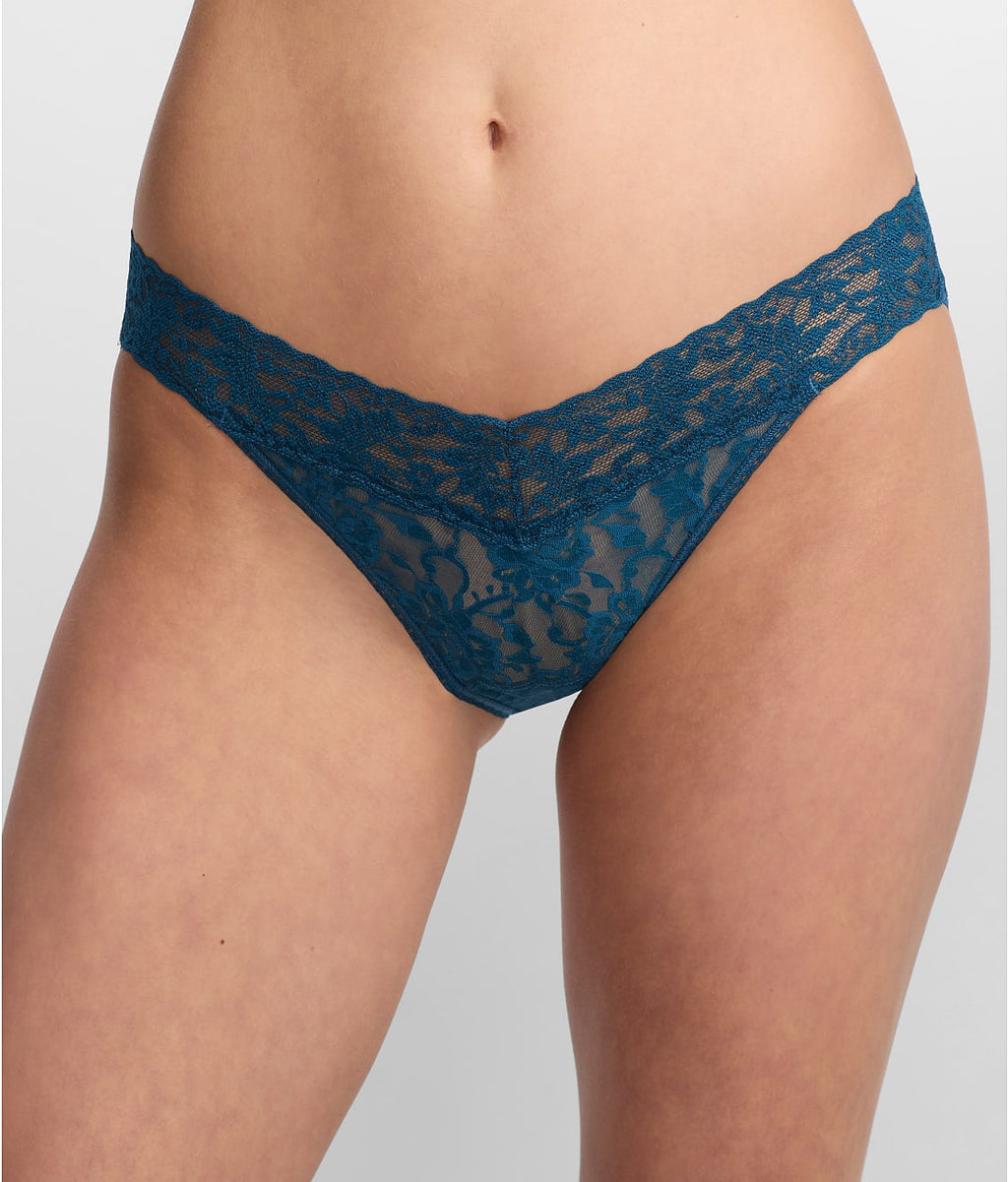Signature Lace V-Kini
