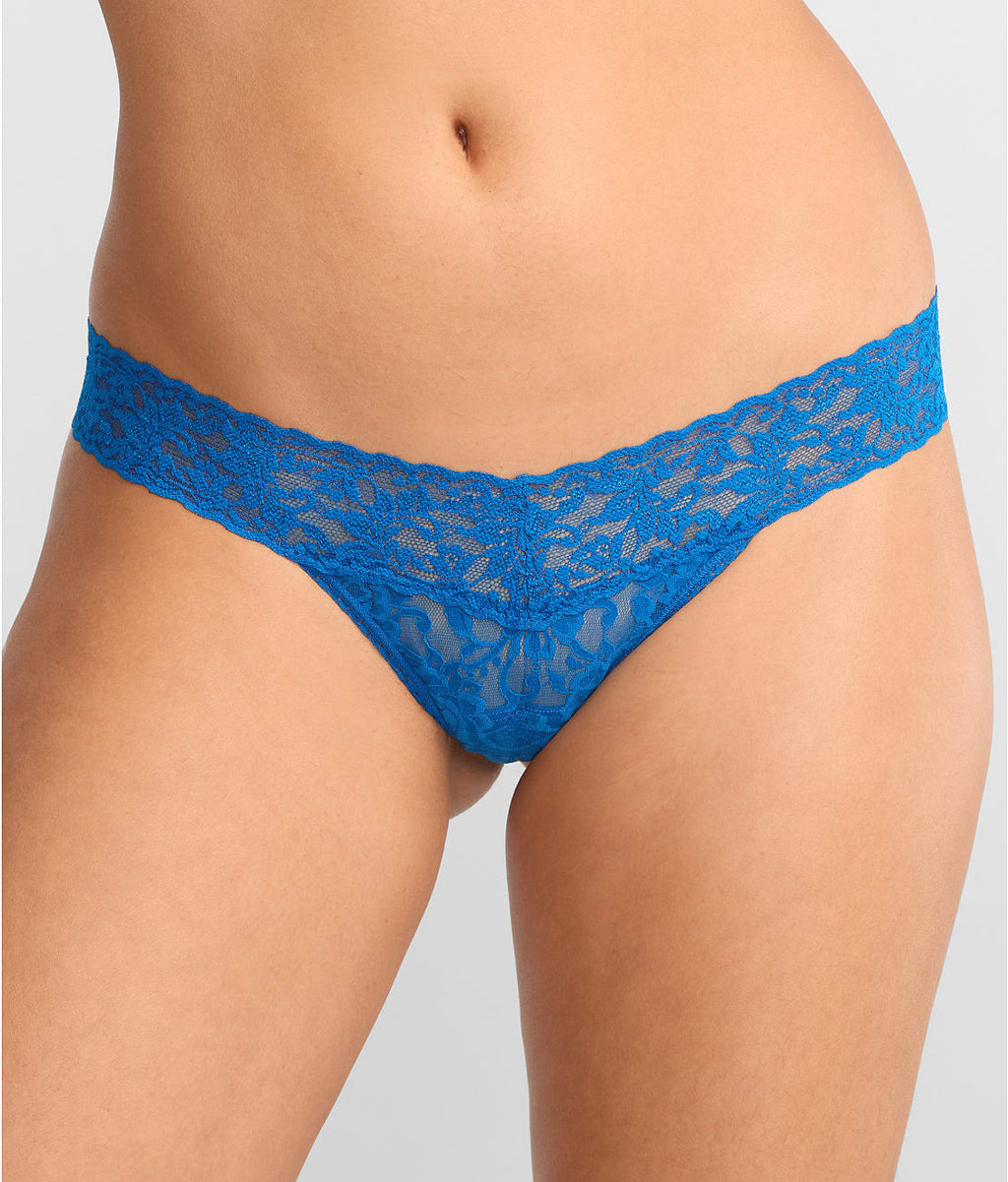 Signature Lace Low Rise Thong
